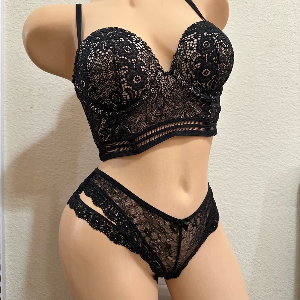 34b,S Victoria Secret bra set